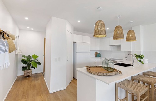 Sunshine Beach Apartment | U2 Park Cres Modern & Stylish 2 bedroom apartment Close to Beach and Restaurants