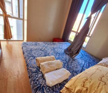 Pasig Apartment | U806 2Bedrooms PoolAccess Netflix wifi85mbps Karaoke