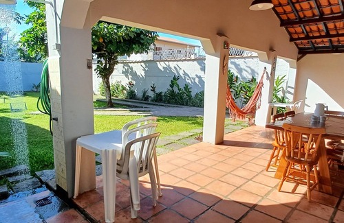 Barra da Lagoa House | Ubatuba beach house with garage spaces, flexible check-in and check-out