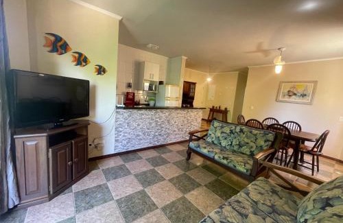 Downtown Ubatuba Apartment | Ubatuba Praia Das Toninhas - Salema 16B