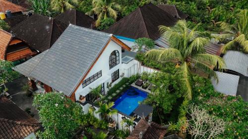 Pejeng Kawan Villa | Ubud Suarga Private Pool Villa