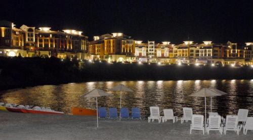 Aheloy Apartment | Ubytování krásném a klidném prostředí V soukromém apartmánu