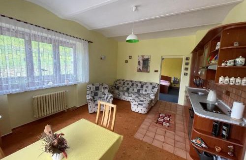 Horni Lanov Apartment | Ubytování v Krkonoších, rodinný apartmán Peklíčko