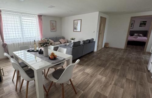 Podivin House | Ubytování v soukromí u Růženky