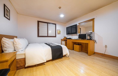 Uijeongbu Hotel | Uijeongbu E Joy