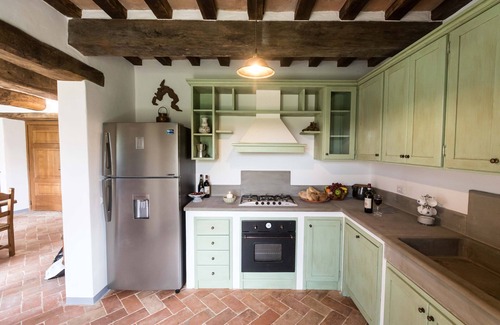 Umbertide Villa | Uliveto house in Molino Vitelli, pool, tennis court, BBQ, Umbrian Tuscan borders