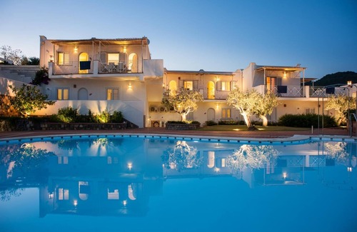 Villammare Apartment | Ulivo Apartment in the Residence le Ruve Bianche with swimming pool and private beach