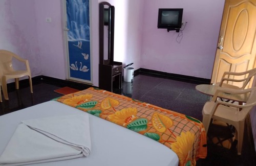 Mahabalipuram Beach House | Ulo Rainbow Guest House