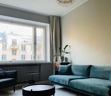 Ullanlinna Apartment | Ulrika's Suite