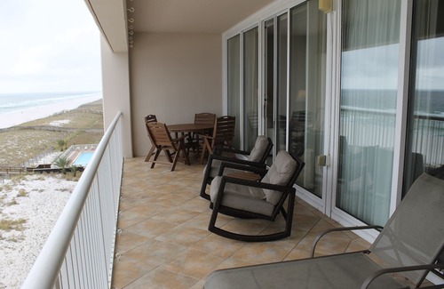 Navarre Beach Condo | Ultimate in Gulf Front Comfort! Check Our Discounted Rates!