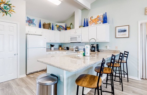 Dauphin Island House | Ultimate oceanfront getaway for large groups w/amazing views and sundeck