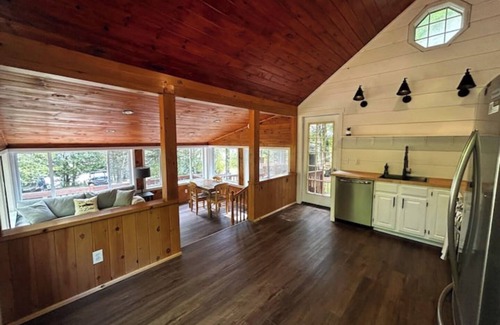 Embden Cabin | Ultimate Relaxation on Embden Pond