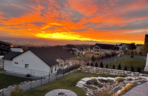 North Ogden House | ⭐️Ultimate Retreat: 🏡Outdoor Enthusiast Haven Sleeps 20