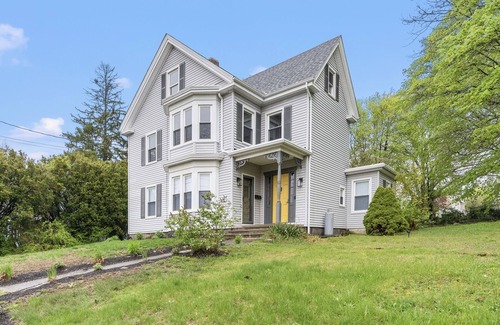 Westerly Condo | Ultimate Summer Escape w/outdoor shower, fire pit minutes to beach