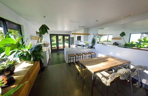 Middle Hope House | Ultra Modern Private Oasis with River Views and Full Gym