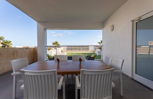 San Tumas Apartment | Ultra Modern Sea Front Villa with Private Pool - The Waterfront