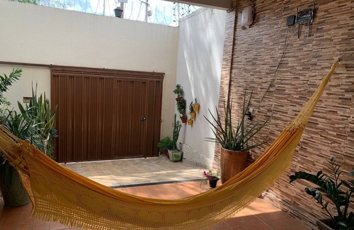 Crato House | Um ambiente regional, aconchegante, seguro, e bem localizado.