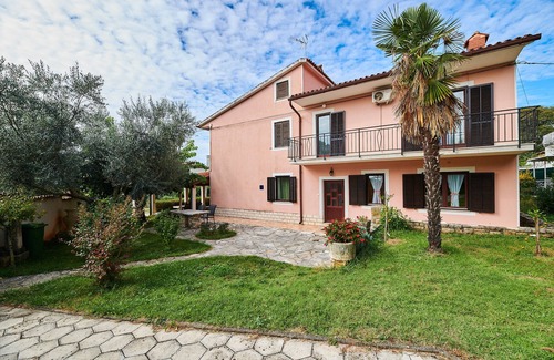 Valica House | Umag Valica holiday home, near the beach, 3 bedrooms 3 bathrooms for groups
