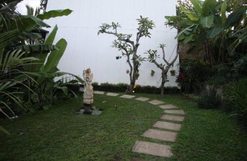 Gianyar Apartment | Umah D Abing