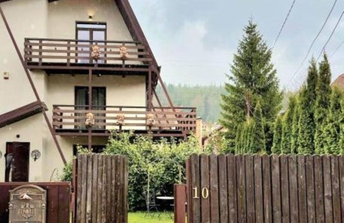 Busteni Villa | UMANI Retreat: A Serene Getaway in Buşteni