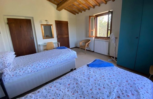 Umbertide Villa | Umbrian living, 16 guests suitable families/fiends. Two pools! multiple kitchens