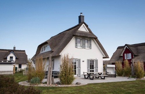 Zierow House | Umzäuntes Reethaus mit Weitblick - Hunde Sind Herzlich Willkommen