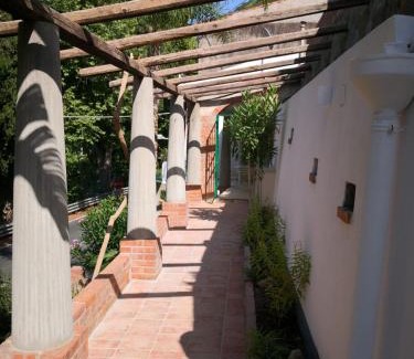 Naso Apartment | Un'oasi tra i limoni