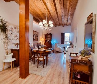 Burgos Apartment | Una MIRADA A LA CATEDRAL-Apartamentos Burgos Catedral