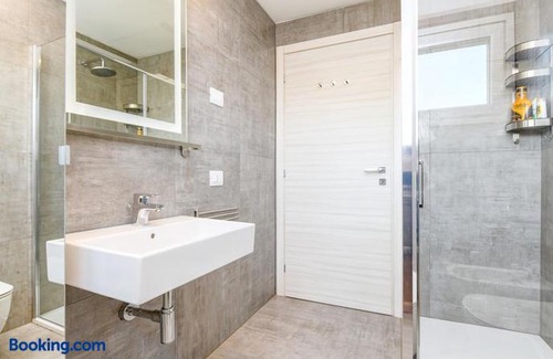 San Benedetto di Lugana Apartment | Una Terrazza sul Lago A03