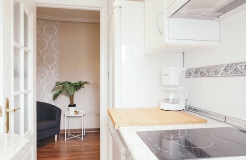 Sol Apartment | ✴Unbeatable location✴- "Sol&Mayor"- business&family 👨‍👩‍👧‍👧 Nespresso+ WIFI