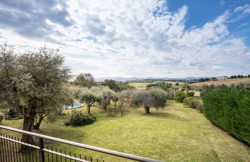 Pozzuolo House | Unbeatable view across Tuscany - Beautiful family home near Castiglione del Lago