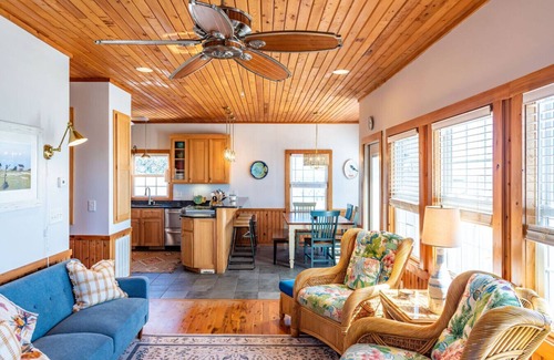 Harkers Island House | Unbeatable Views & Coastal Charm