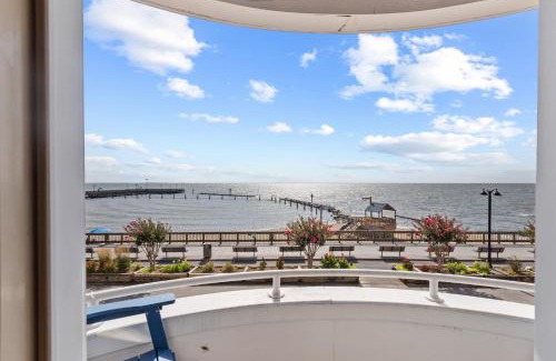 North Beach House | Unbelievable Beach Views For 6