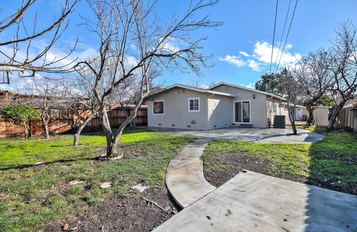 Sunnyvale House | Unbelievable Sunnyvale 5BR w/Backyard & Patio, nr Tech, by Blueground