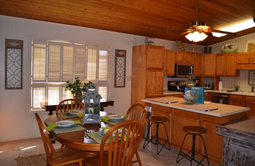 Donalsonville House | Uncle Boo's Spacious home with Awesome lake view and large yard.
