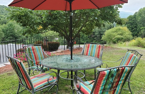 West End Apartment | Under 5 minutes to All Star Village with heated in-ground pool