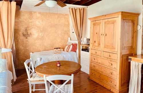 Mar Vista House | Under the Tuscan Sun Studio-Style Cottage With Stone Pool in West LA