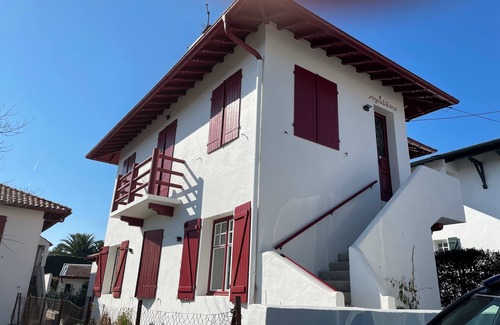 Saint-Jean-de-Luz Apartment | Une Belle Vue, un Coin Reposant
