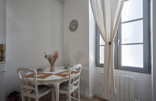 Langon Apartment | Une nuit à Bord de Garonne - WIFI