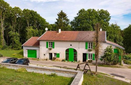 Soulosse-sous-Saint-Elophe House | Une Poule Sur un mur, chambre d'hôte à Soulosse