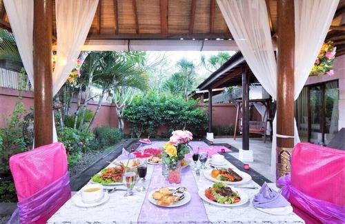 By Pass Ngurah Rai Kuta Villa | Unforgetable Romantic Pool Villa In Kuta
