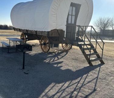 South Oklahoma City House | Unforgettable Glamping Getaways in this Covered Wagon in Moore, Oklahoma