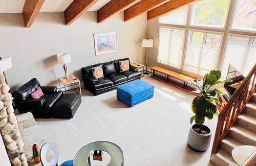 Lakeridge House | Unforgettable Sunsets in Tahoe