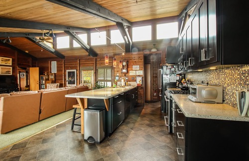 Fort Bragg House | Unforgettable Waterfront Home with Private Hot Tub and Spectacular Ocean Views