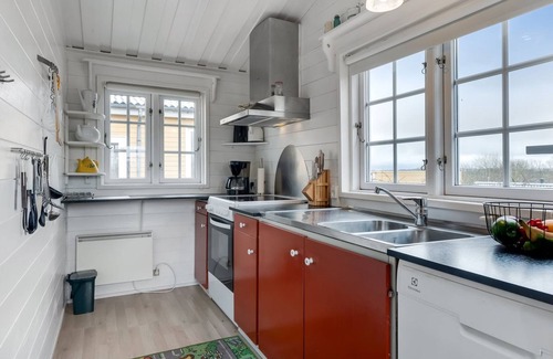 Remmer Strand House | "Ung" - 650m to the inlet by Interhome