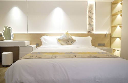 Wenchang Other | Unicorn Rocket Resort