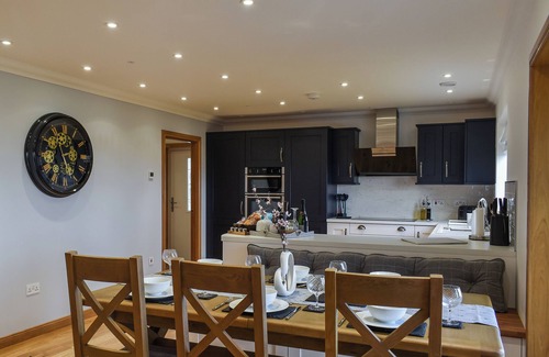 Isle of Lewis Cottage | Uninterrupted views over Coll Beach and sea views out over Broadbay.