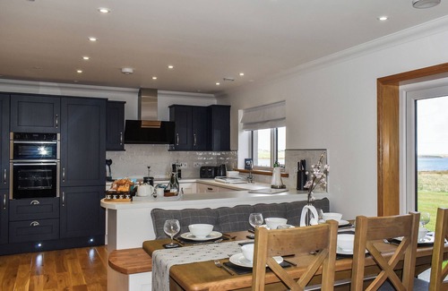 Isle of Lewis Cottage | Uninterrupted views over Coll Beach and sea views out over Broadbay.