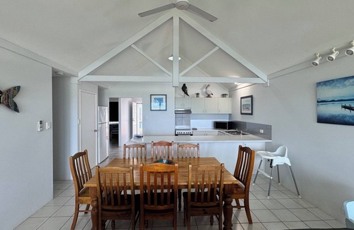 Kalbarri Apartment | Uninterrupted views of Murchison River and ocean 2