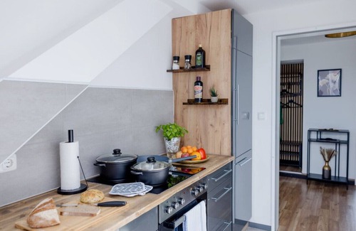 Munchen District Apartment | UNiQE I 115sqm I Near the trade fair